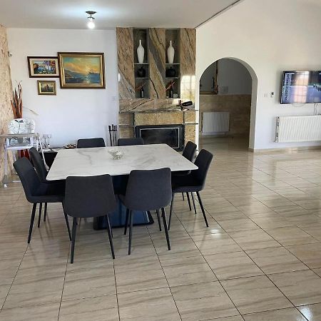 Villa Ocean Stones 1Km From Main Coral Bay Beach ペイヤ エクステリア 写真