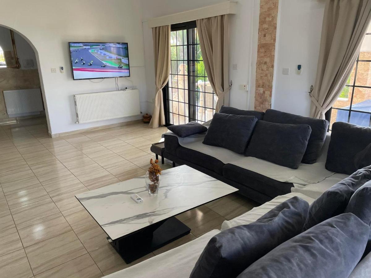 Villa Ocean Stones 1Km From Main Coral Bay Beach ペイヤ エクステリア 写真